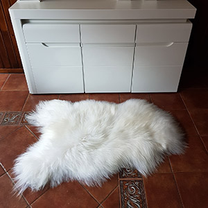 Icelandic sheepskin rug white tannery manufacturer wholesale